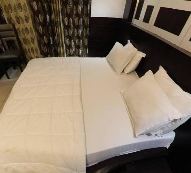 Hotel D2M Mansa Exterior photo